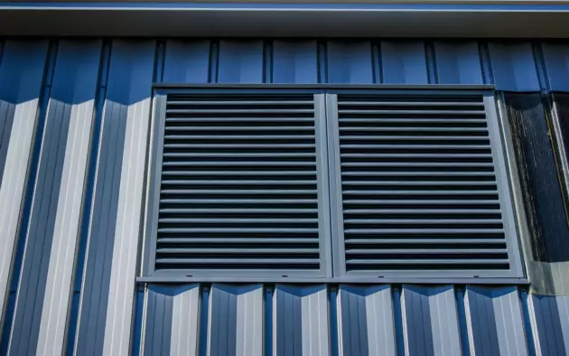 BRISE-SOLEIL ORIENTABLES TOUT METAL